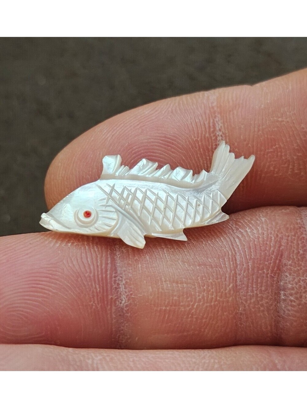 1960s Hand Carved Mother of Pearl Koi Fish Brooch Pin - Picture 3 of 9